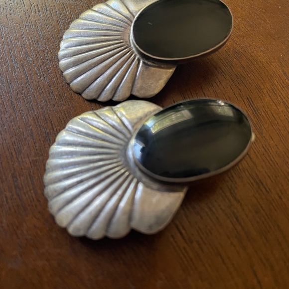 Sterling Silver Southwest Earrings with Black Stone - Picture 4 of 5